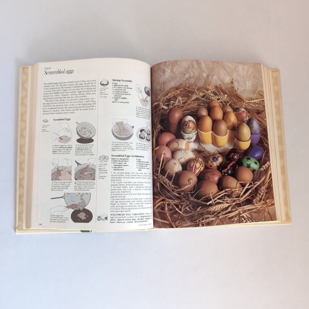 Good Housekeeping Illustrated Cookbook Zoe Coulson Hardcover - Picture 9 of 11